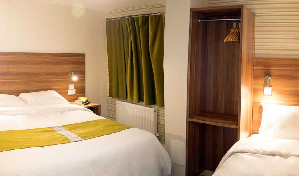 Helix Hotel Grangemouth Værelse billede